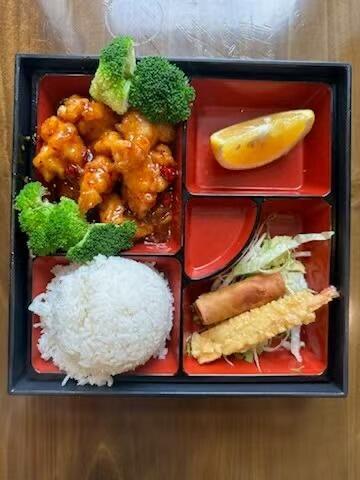 LU7. General Tso Chicken (Spicy)