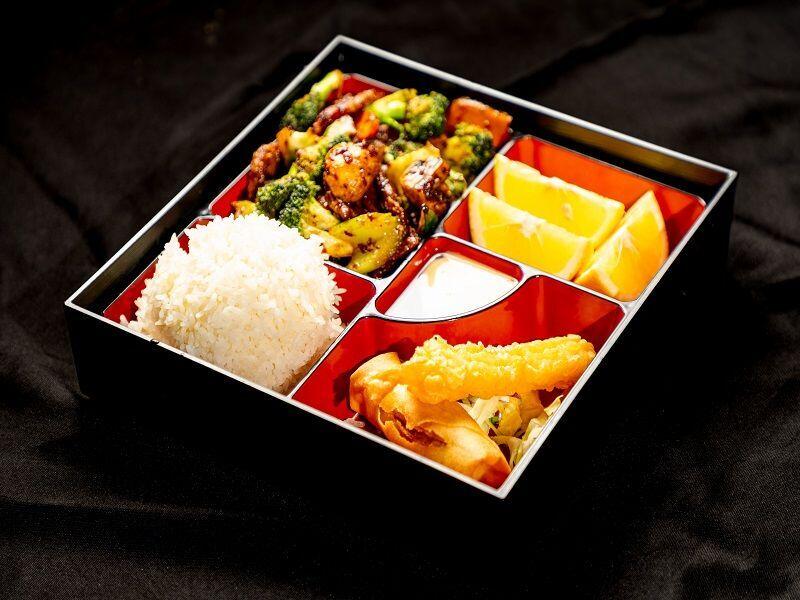 LU9. Spicy Korean Chicken (Spicy)