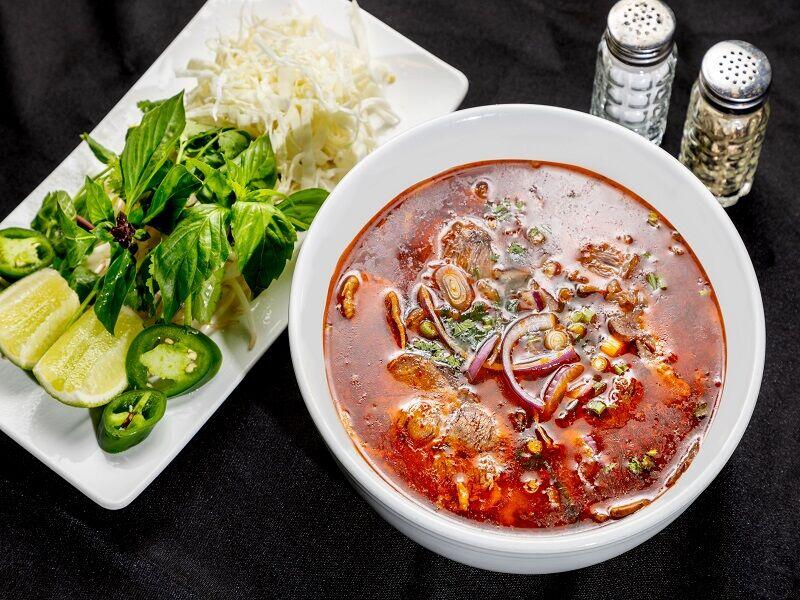 PHO6. Spicy Vermicelli Noodle Soup (Spicy)