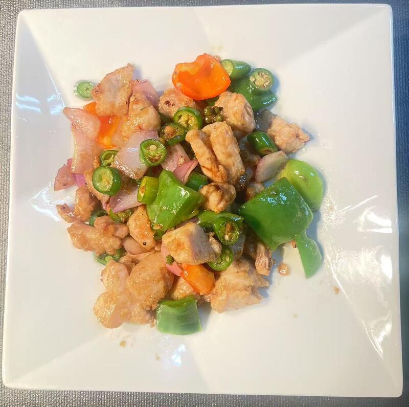 C2. Twin Pepper Chicken (Spicy)