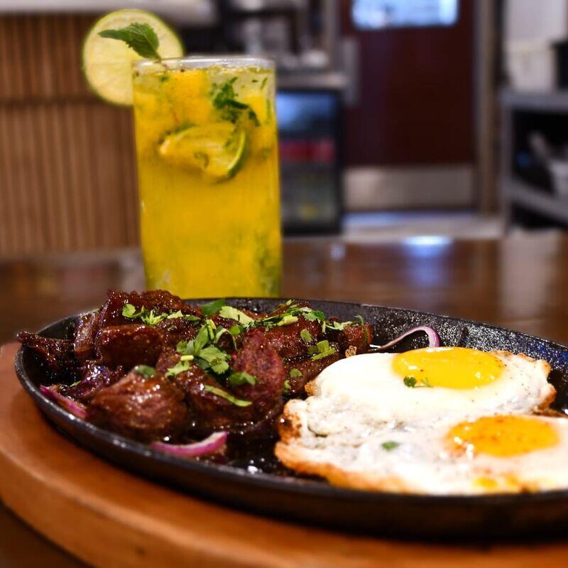 B12. Bo & Ne (Sizzling Dice Beef)